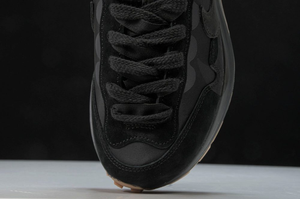 Sacai VaporWaffle ‘Black Gum’ - Image 6