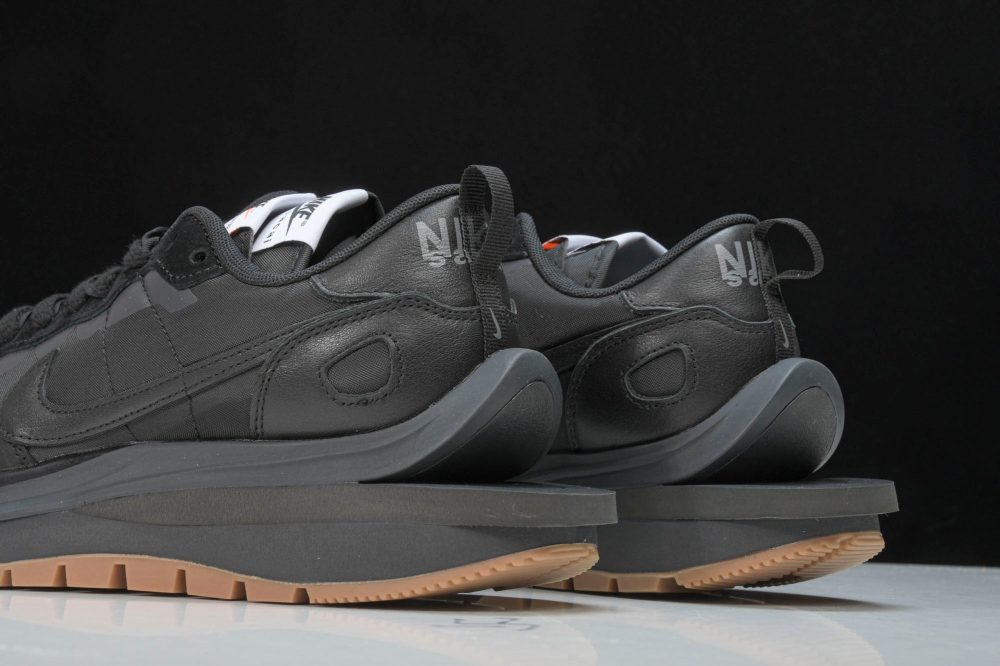 Sacai VaporWaffle ‘Black Gum’ - Image 8