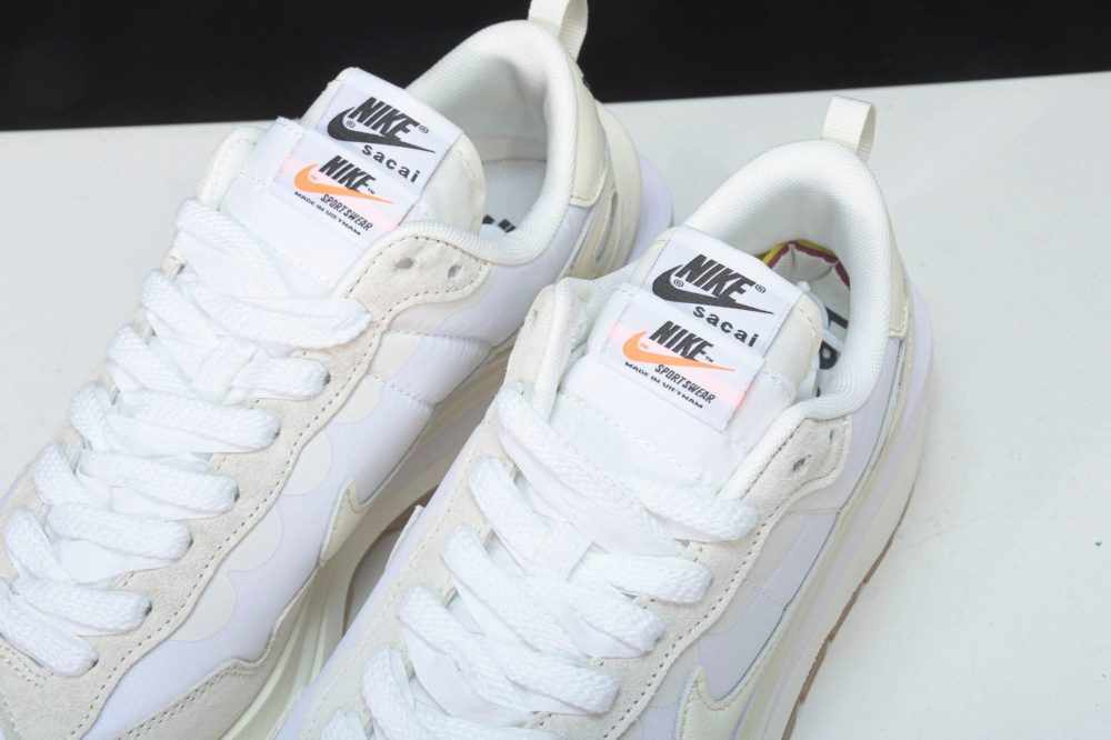 Sacai VaporWaffle ‘Sail Gum’ - Image 13