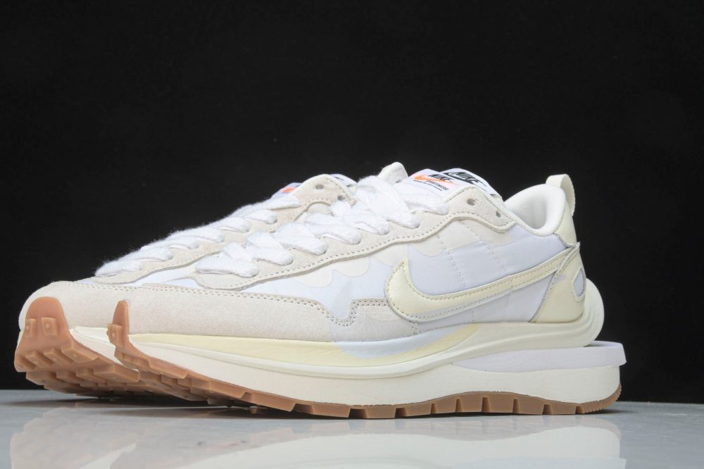 Sacai VaporWaffle ‘Sail Gum’ - Image 2