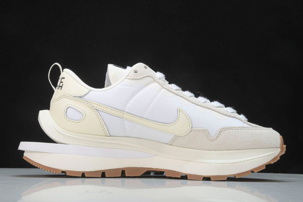 Sacai VaporWaffle ‘Sail Gum’ - Image 3