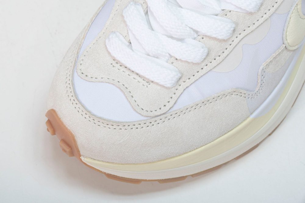 Sacai VaporWaffle ‘Sail Gum’ - Image 9
