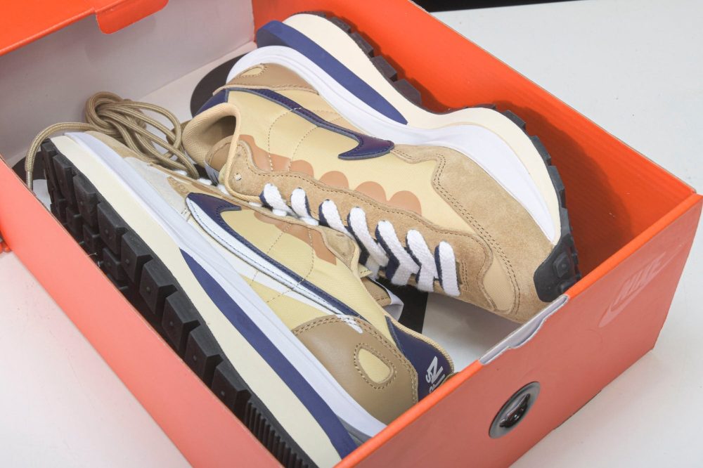 Sacai VaporWaffle ‘Sesame’ - Image 14