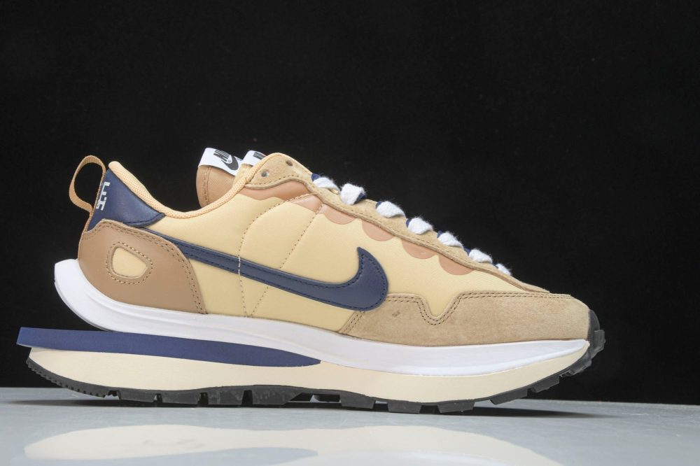 Sacai VaporWaffle ‘Sesame’ - Image 3
