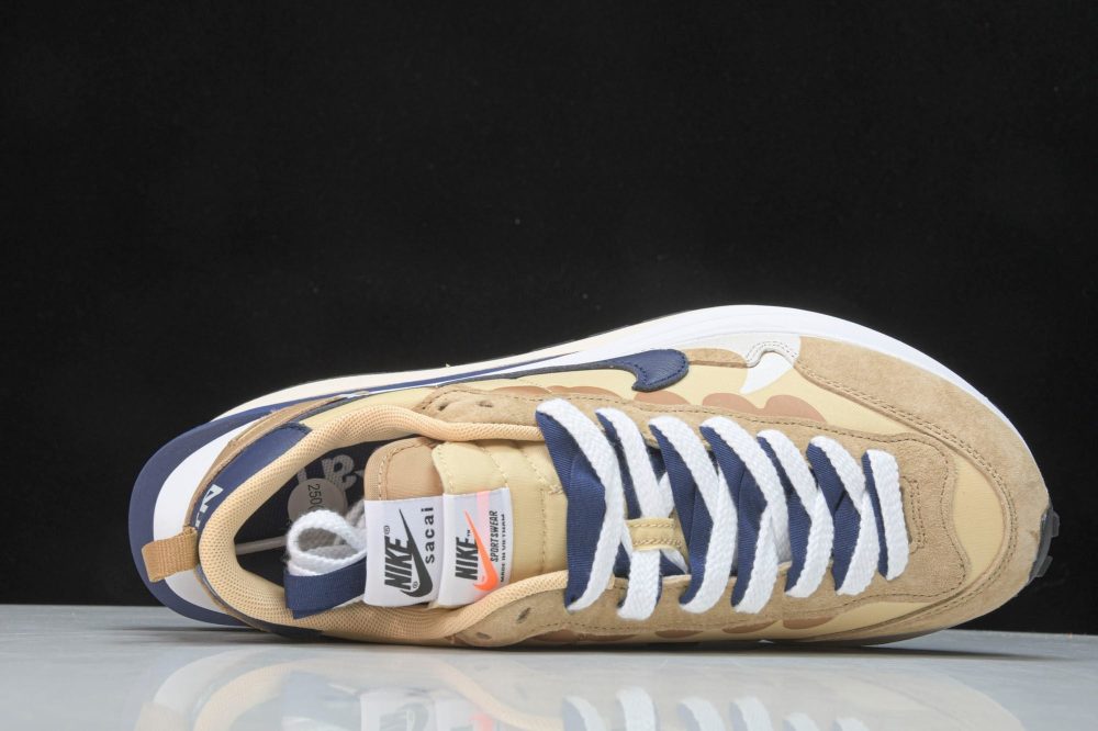 Sacai VaporWaffle ‘Sesame’ - Image 4