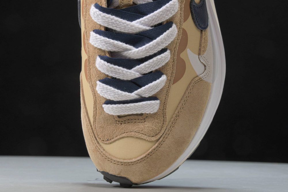 Sacai VaporWaffle ‘Sesame’ - Image 6