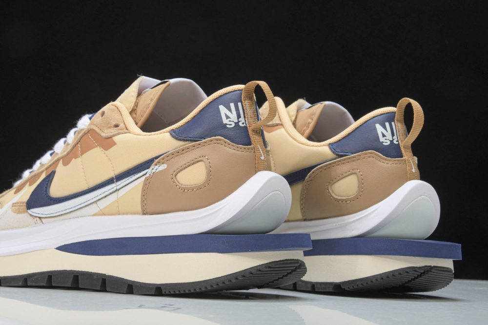 Sacai VaporWaffle ‘Sesame’ - Image 8