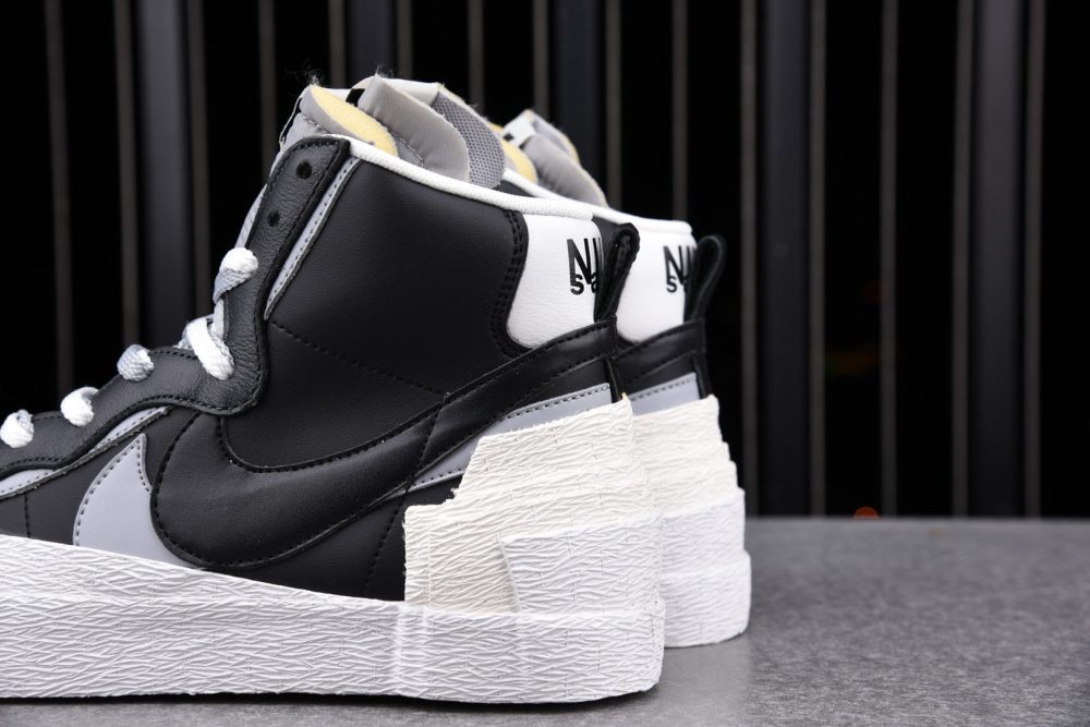 Sacai x Blzr Mid 'Black Grey' - Image 4