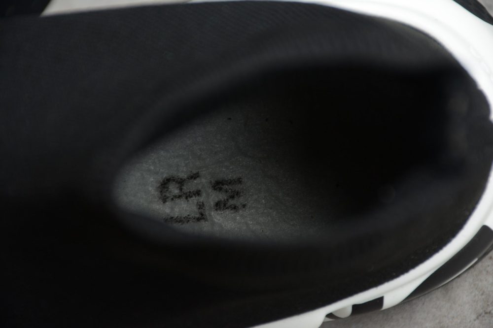 Speed Trainers “Graffiti Black” - Image 13