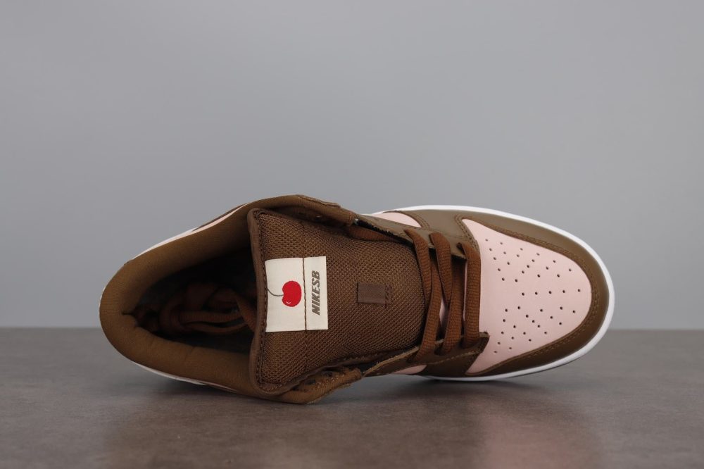 Stussy Cherry SB Dnk Low - Image 3