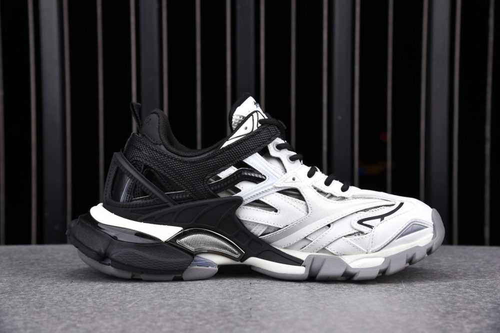 Track 2.0 Trainer 'Black White' - Image 2