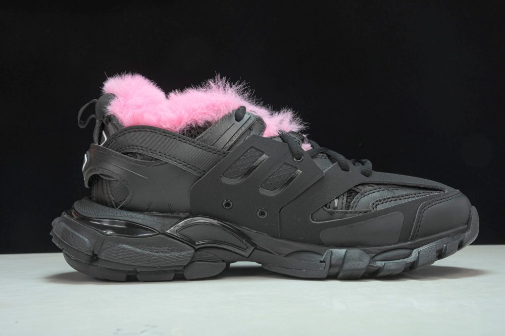 Track Trainer 'Faux Fur - Black Pink' - Image 3