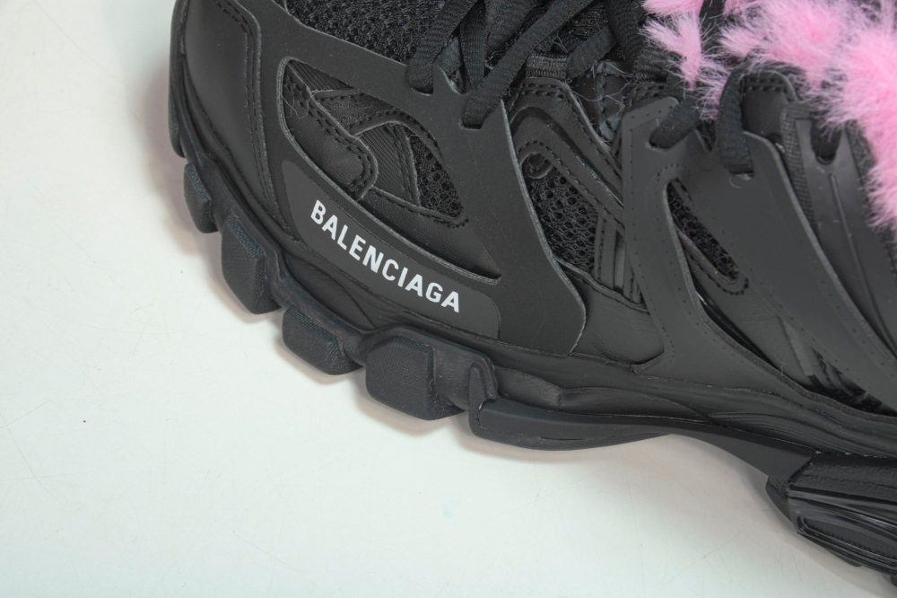 Track Trainer 'Faux Fur - Black Pink' - Image 8