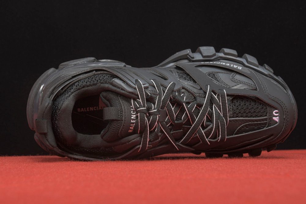 Track Trainer 'Triple Black' - Image 3