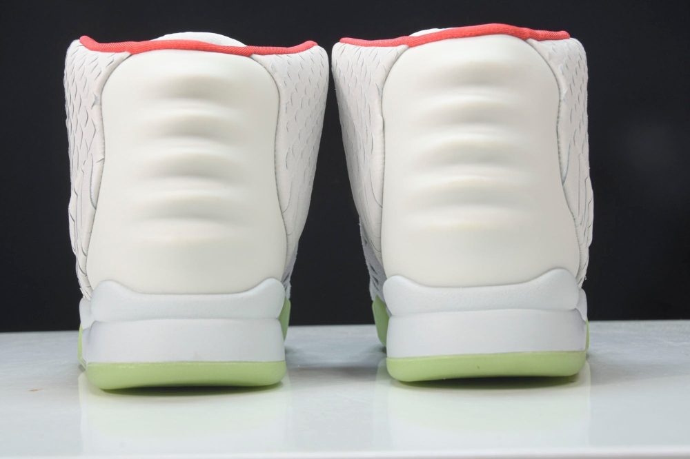 Yzy 2 NRG 'Pure Platinum' - Image 7