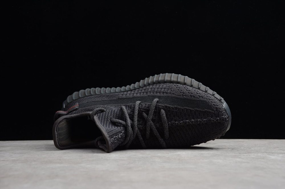 Yzy Boost 350 v2 Black Non-Reflective - Image 4