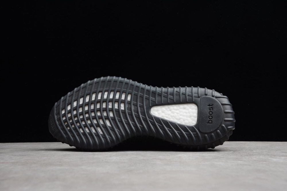 Yzy Boost 350 v2 Black Non-Reflective - Image 5