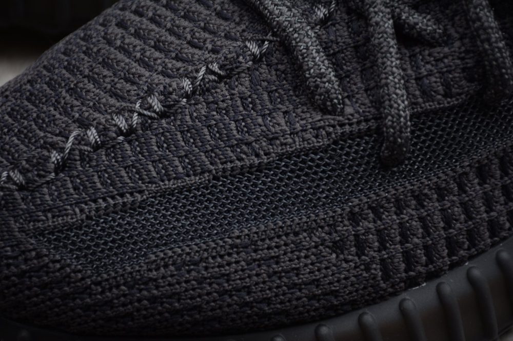 Yzy Boost 350 v2 Black Non-Reflective - Image 8