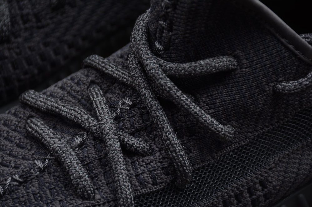 Yzy Boost 350 v2 Black Non-Reflective - Image 9