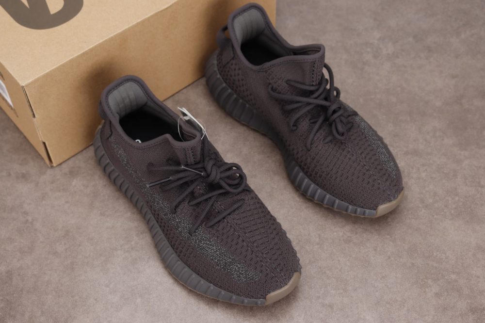 Yzy Boost 350 v2 Cinder Reflective - Image 9