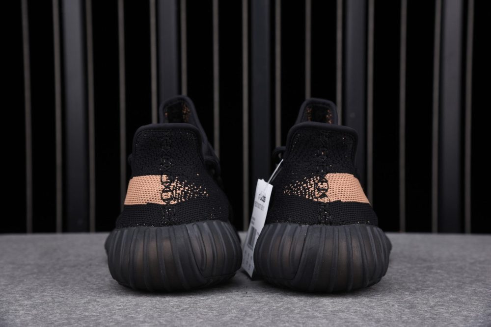 Yzy Boost 350 v2 Core Black Copper - Image 6