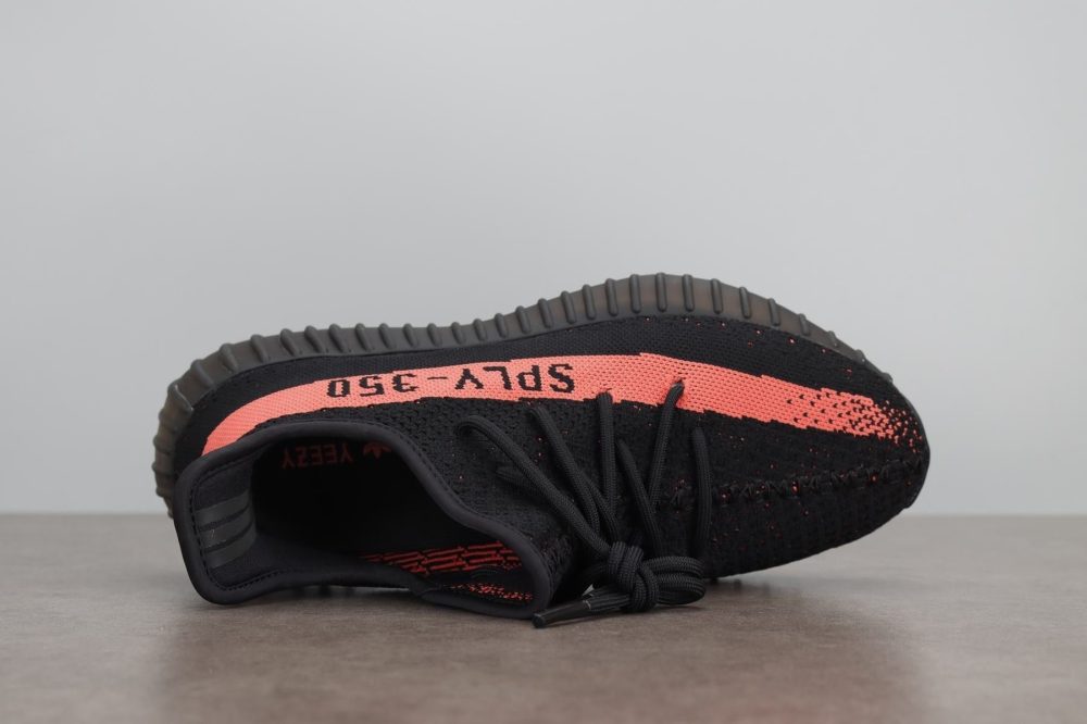 Yzy Boost 350 v2 Core Black Red - Image 4