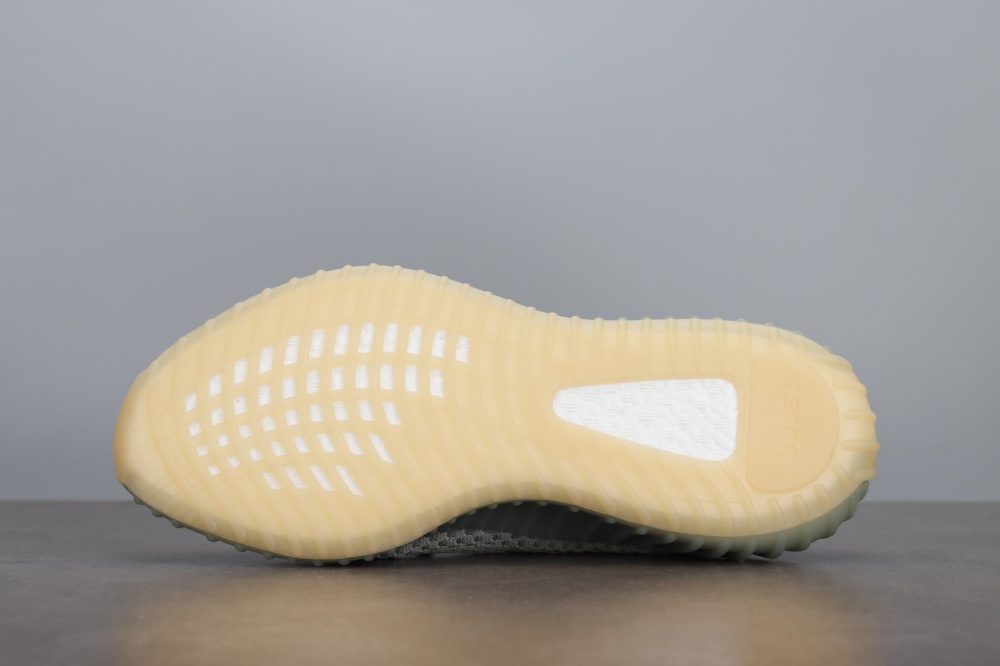 Yzy Boost 350 v2 Desert Sage - Image 4