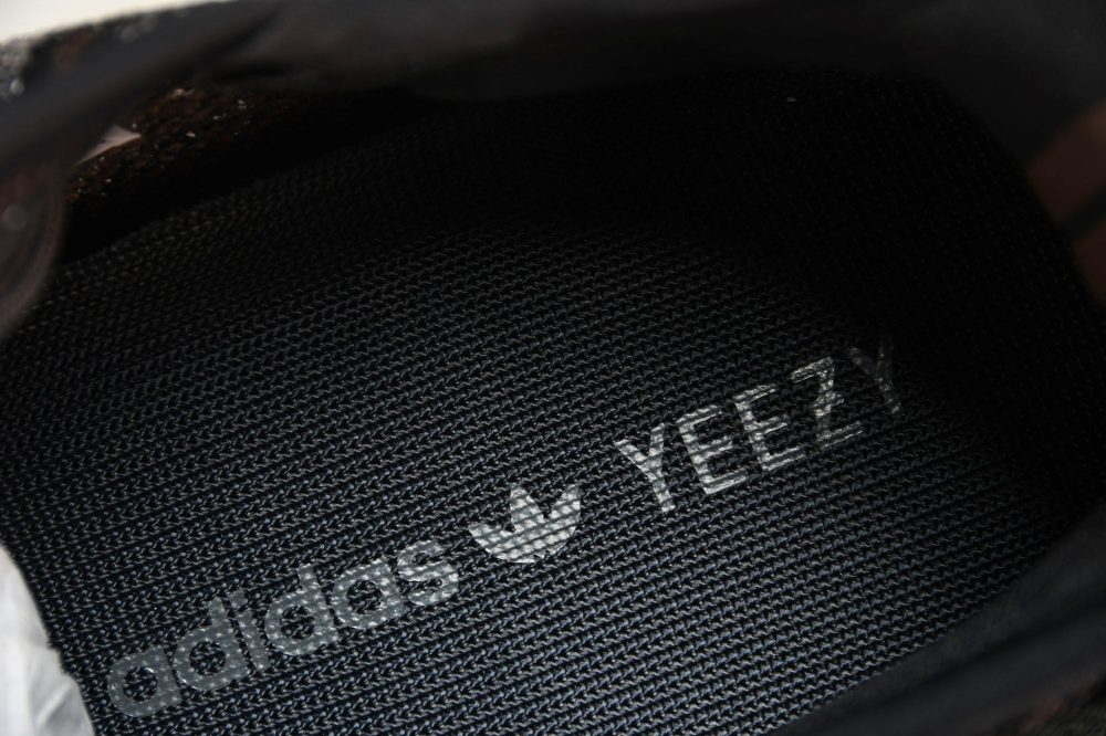 Yzy Boost 350 V2 'MX Rock' - Image 13