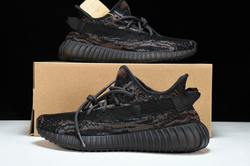 Yzy Boost 350 V2 'MX Rock' - Image 19