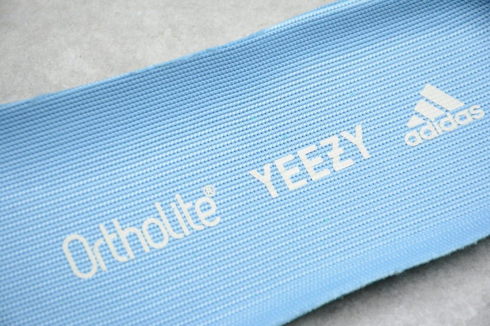 Yzy Boost 700 Carbon Blue - Image 12