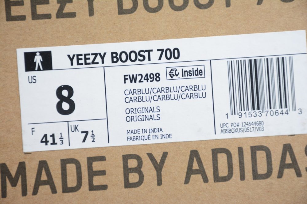 Yzy Boost 700 Carbon Blue - Image 15