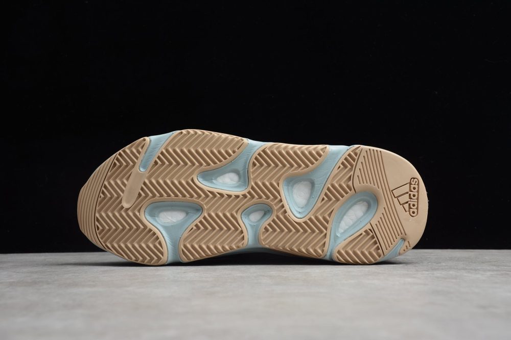 Yzy Boost 700 Carbon Blue - Image 5