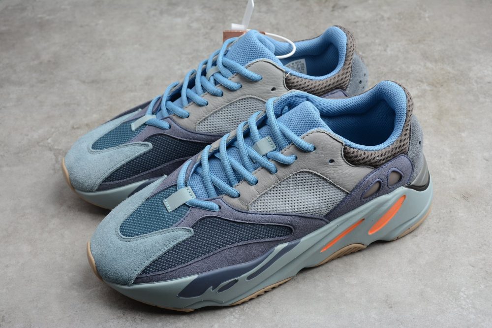 Yzy Boost 700 Carbon Blue - Image 7