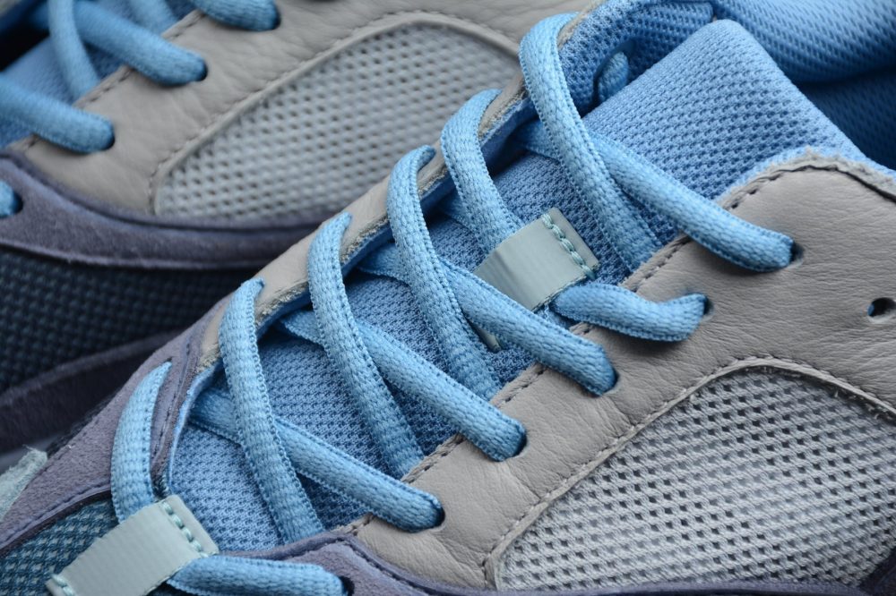 Yzy Boost 700 Carbon Blue - Image 9