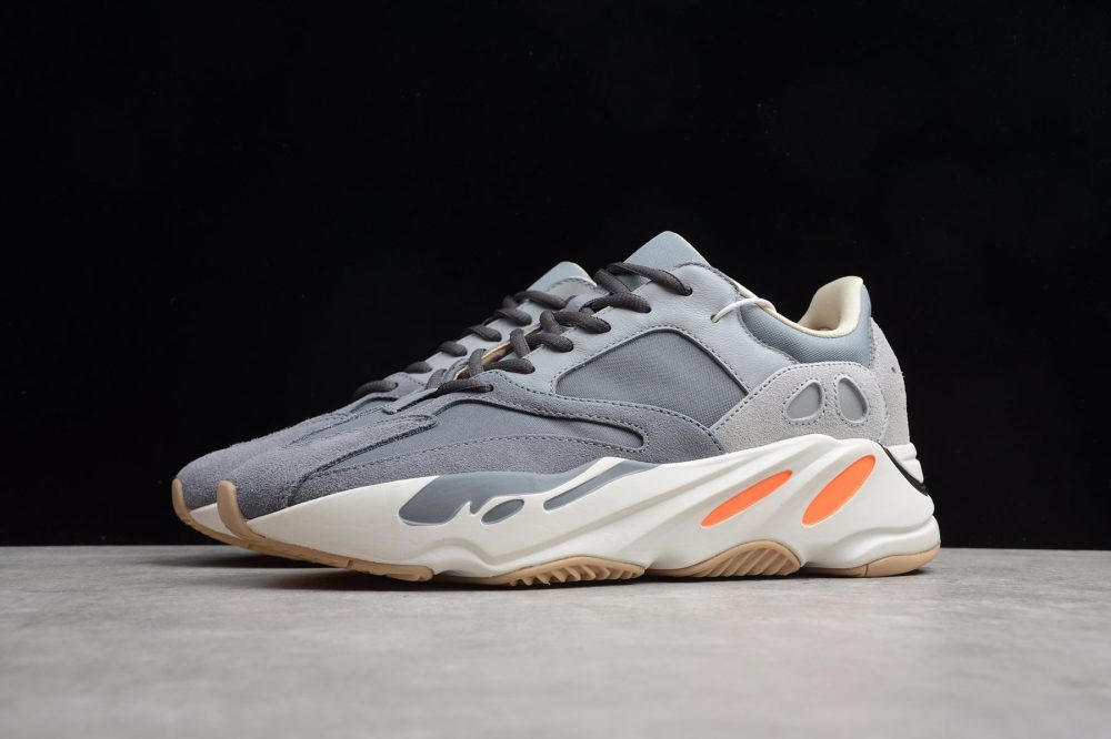 Yzy Boost 700 Magnet - Image 2