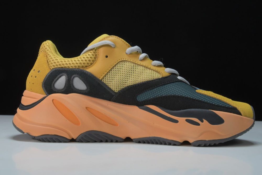Yzy Boost 700 Sun - Image 3