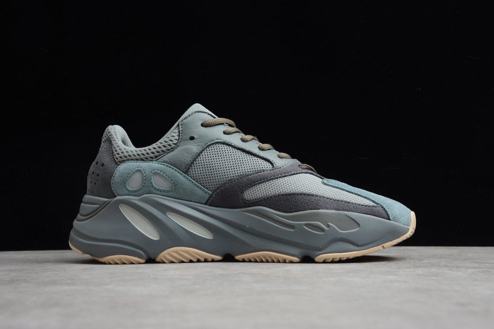 Yzy Boost 700 Teal Blue - Image 3