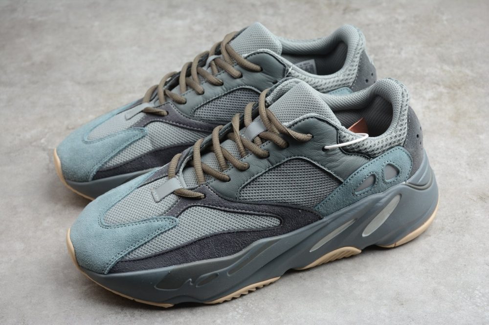 Yzy Boost 700 Teal Blue - Image 7